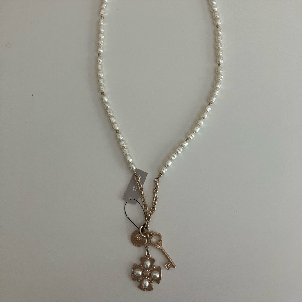 Chicos Pearl necklace